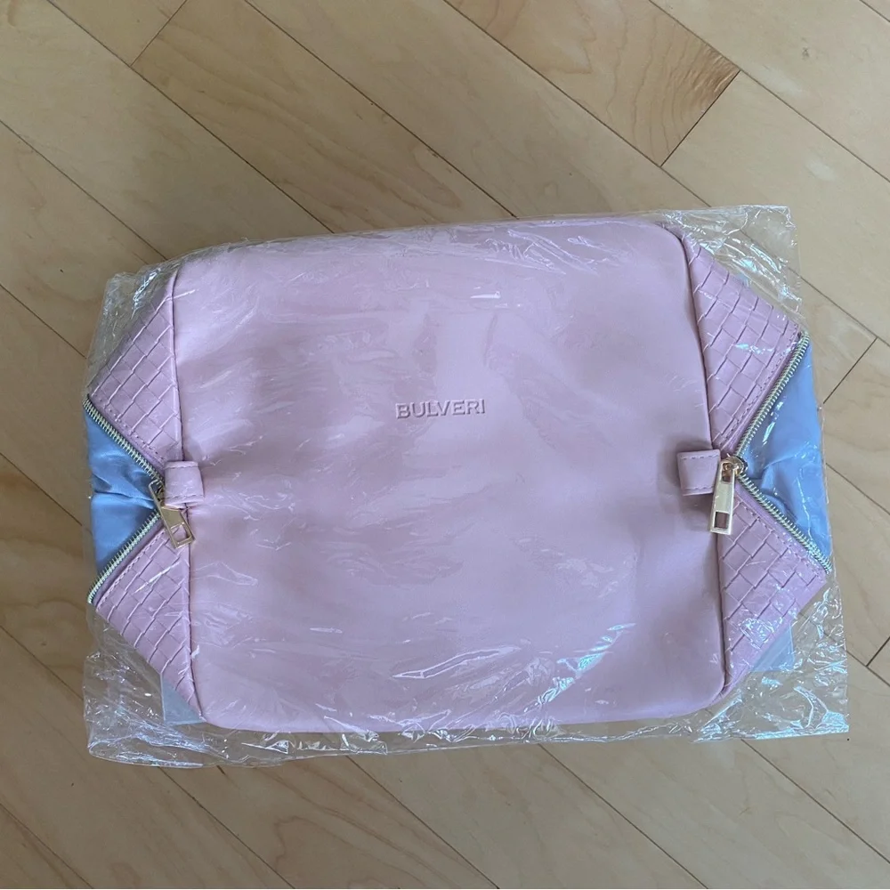 NWT Bulveri Pink Quilted Makeup Bag with Gold Zipper